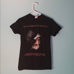 ariana grande concert shirt